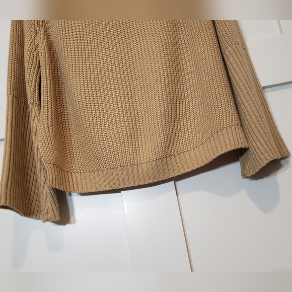 Main Strip Lace Up Front Knitted Tan Sweater Size Medium - Picture 12 of 12